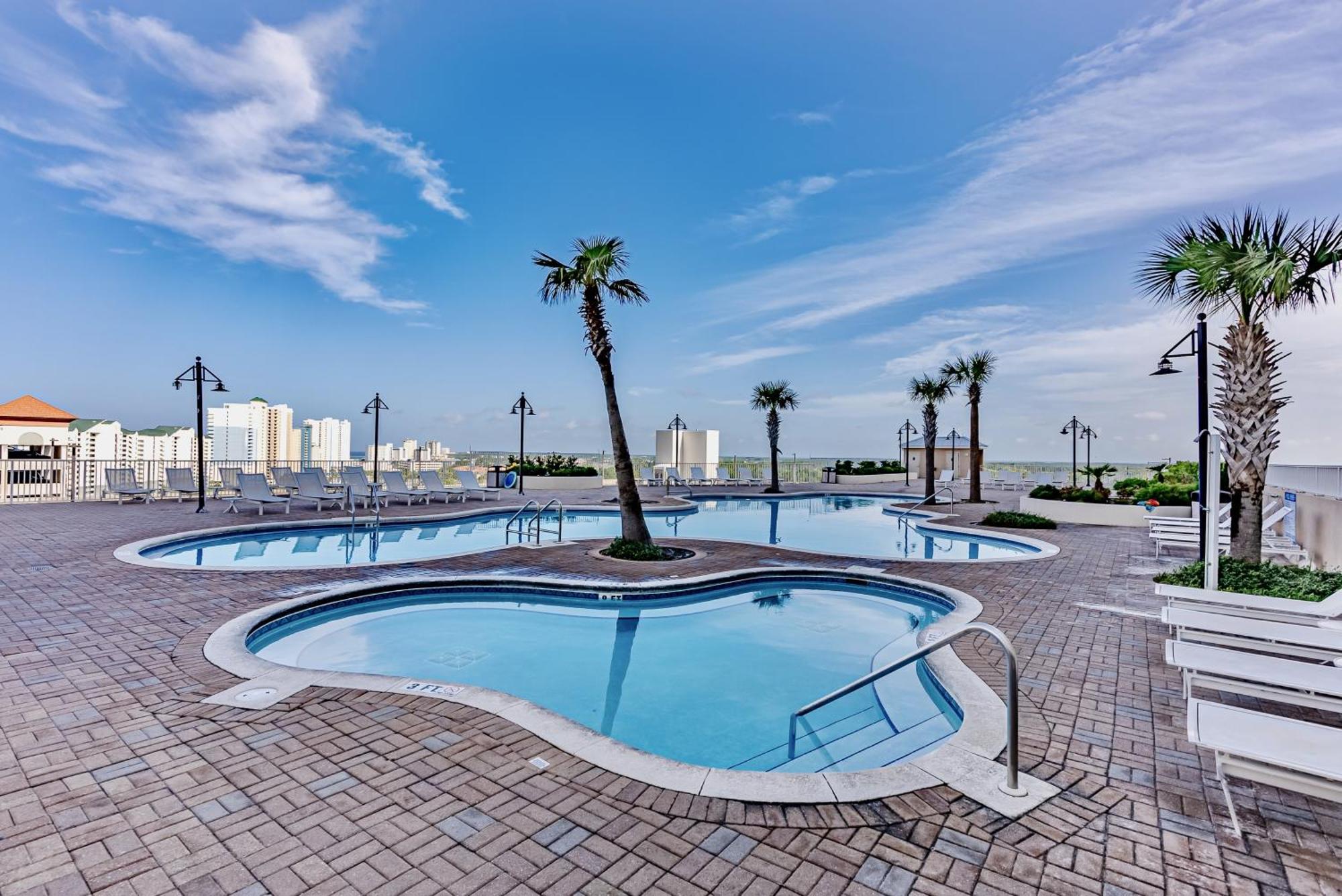 Apartment Stunning 4bd! Oceanview! Free Chair Service! Sleeps 10! By Dolce Getaways