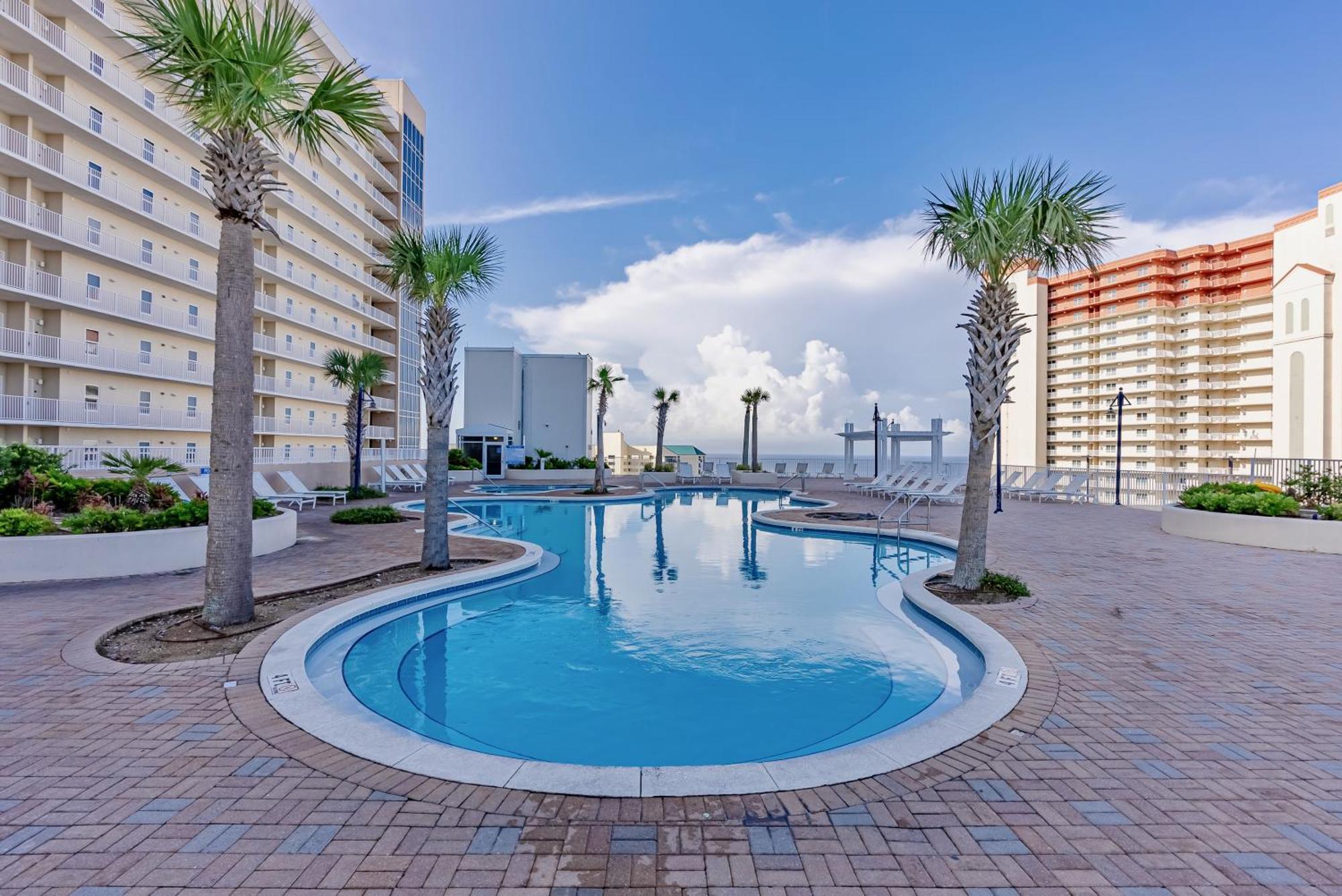 Stunning 4bd! Oceanview! Free Chair Service! Sleeps 10! By Dolce Getaways Apartment *