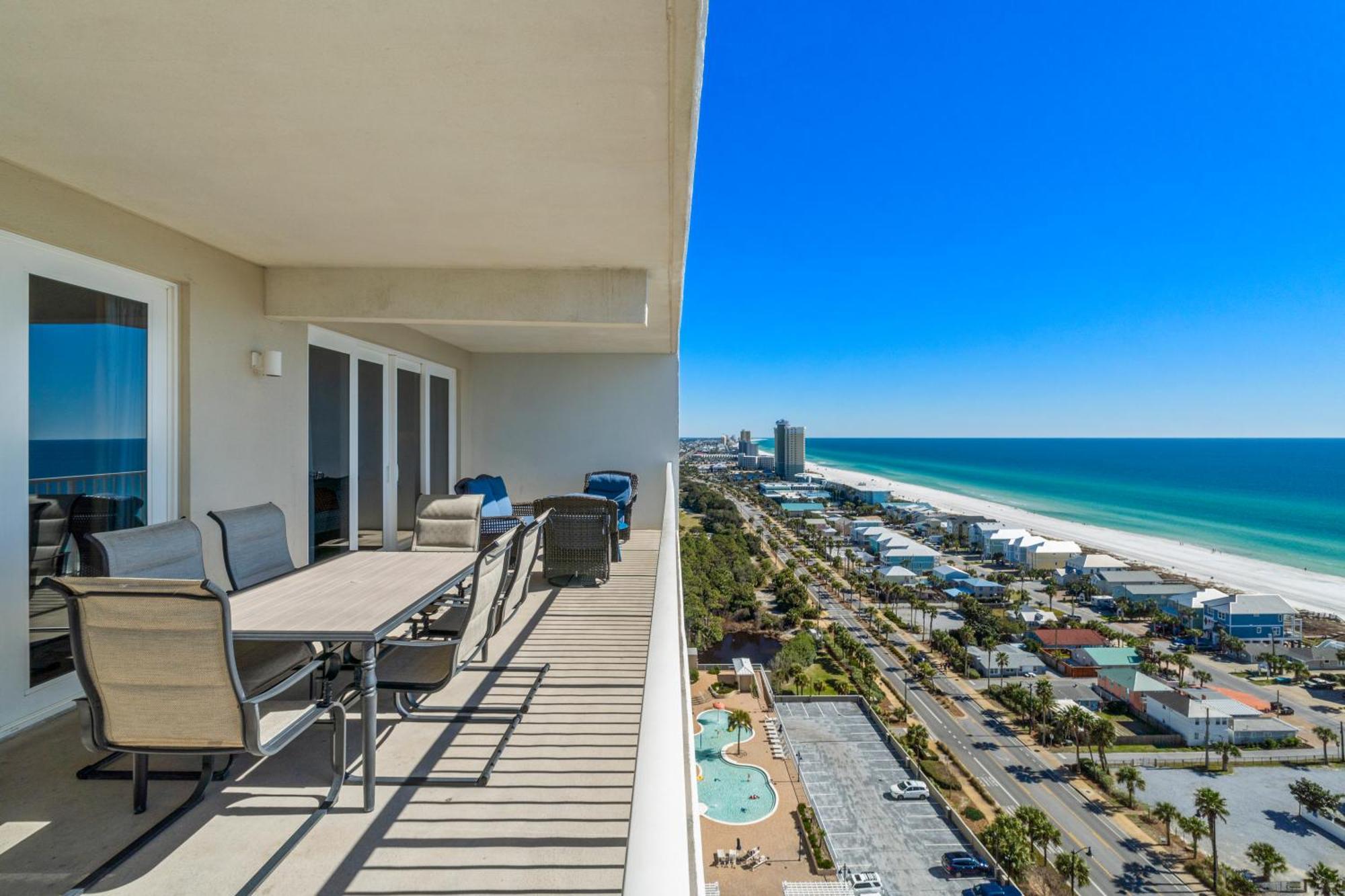 Apartment Stunning 4bd! Oceanview! Free Chair Service! Sleeps 10! By Dolce Getaways Panama City Beach