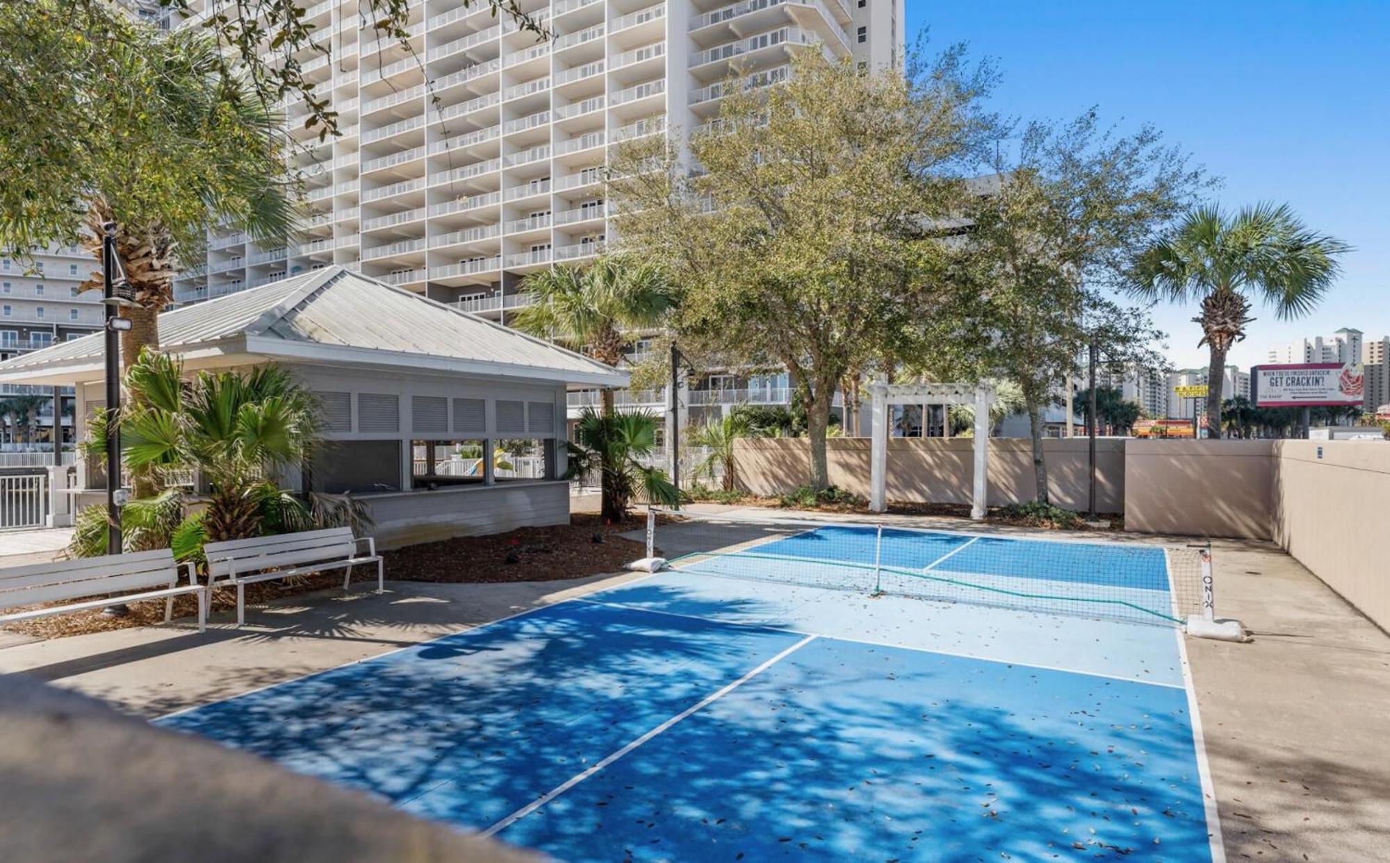 Apartment Stunning 4bd! Oceanview! Free Chair Service! Sleeps 10! By Dolce Getaways Panama City Beach
