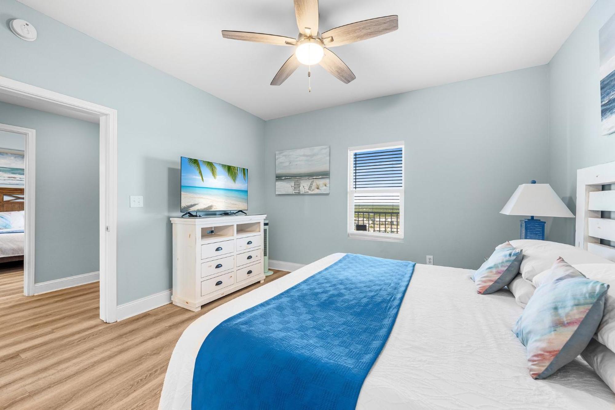 Stunning 4bd! Oceanview! Free Chair Service! Sleeps 10! By Dolce Getaways Panama City Beach
